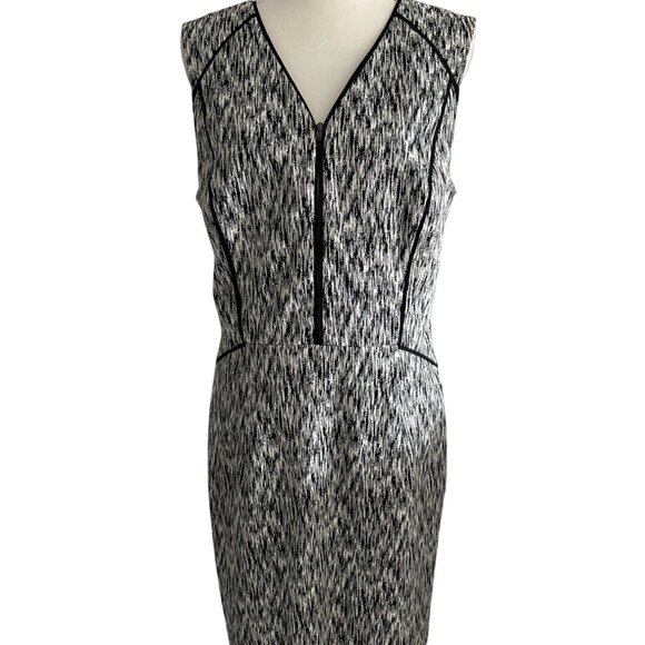 BANANA REPUBLIC Black White Patterned Work Pencil Dress Size 4 - Picture 3 of 9